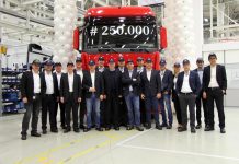 Mercedes-Benz Türk’ün Türkiye’de ürettiği 250.000’inci kamyon banttan indi