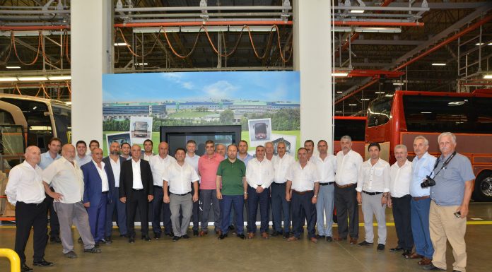 Mercedes-Benz Türk, özel halk otobüsü dernek yöneticilerini ağırladı