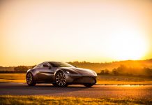 ASTON MARTIN’İN YENİ “VANTAGE” MODELİ CENEVRE’DE TANITILDI