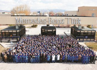 Mercedes-Benz Türk Aksaray Kamyon Fabrikası 30. yaşını kutluyor