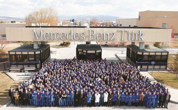 Mercedes-Benz Türk Aksaray Kamyon Fabrikası 30. yaşını kutluyor