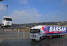 Mercedes-Benz Türk’ten Barsan Global Lojistik’e, Türkiye’nin en büyük kamyon teslimatı