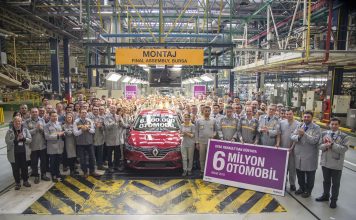 Oyak Renault 6 milyonuncu otomobilini banttan indirdi
