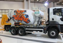 Ford Trucks, Beton İzmir Fuarı’nda yeni hafifletilmiş mikserini ve inşaat serisindeki yeniliklerini tanıttı