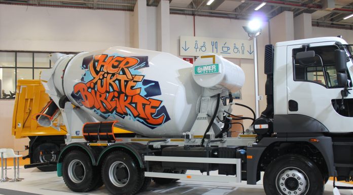 Ford Trucks, Beton İzmir Fuarı’nda yeni hafifletilmiş mikserini ve inşaat serisindeki yeniliklerini tanıttı