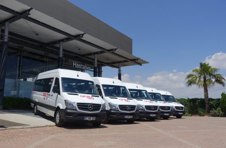 Mercedes-Benz Türk, Anex Tour’un filosuna 50 adet Sprinter teslim etti.