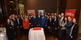 AVİS FİLO 30 BİNİNCİ ARACINI YAŞAR TOPLULUĞU’NA TESLİM ETTİ