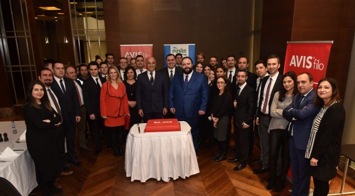 AVİS FİLO 30 BİNİNCİ ARACINI YAŞAR TOPLULUĞU’NA TESLİM ETTİ