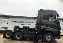 Güçlü Vinç, alanının en güçlüsü Volvo Trucks FH 750 6×4 tandem akslı çekicisini tercih etti