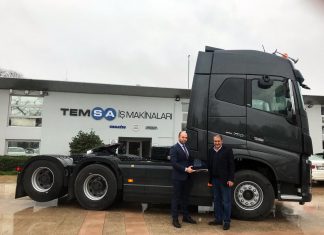 Güçlü Vinç, alanının en güçlüsü Volvo Trucks FH 750 6×4 tandem akslı çekicisini tercih etti