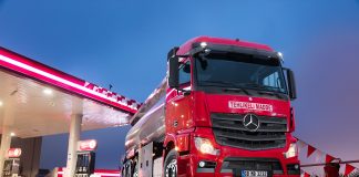 Mercedes-Benz 8×2 ADR’li kamyonların teknik taşıma kapasitesi 33,5 tona çıkarıldı
