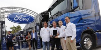 Ford Trucks yeni çekicisi M-Sport’un hizmetinde