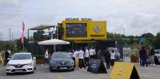 Megane Sedan Roadshow Başladı