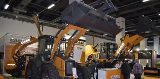 CASE, ‘ROAD2TUNNEL FUARI’NDA YÜKSEK PERFORMANS VE KONFORU BİR ARADA SUNAN İŞ MAKİNELERİNİ SERGİLEDİ