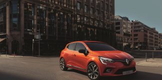 Clio efsanesi, yenilenen ikon model ile devam ediyor ( Dış Tasarım )