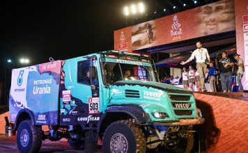 PETRONAS De Rooy IVECO Takımı, Dakar 2019 Rallisinde dört kamyonu ile ilk 10’da, podyumda yerini aldı