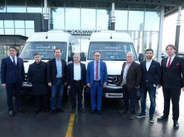 Mercedes-Benz Türk, yılın ilk filo teslimatını Ofses Turizm’e 20 adet Sprinter ile gerçekleştirdi