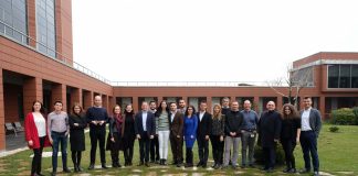 Mercedes-Benz Türk “Tersine Mentorluk Programı” nı hayata geçirdi