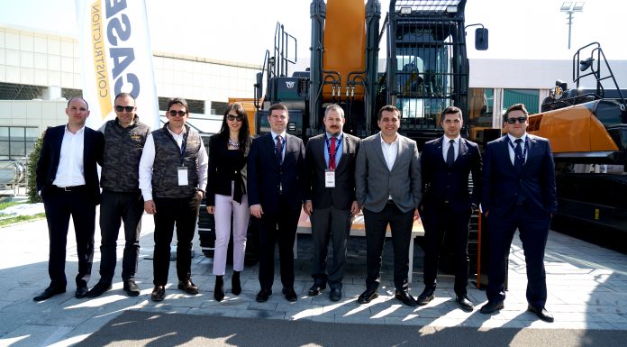 CASE, PALETLİ EKSKAVATÖR SERİSİNİN EN YENİSİ CX500C İLE İZMİR MARBLE 2019 FUARI’NDA