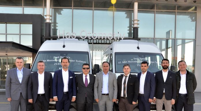Mercedes-Benz Türk, 64 adet Sprinter ile Sesli Turizm’in filosunu güçlendirdi
