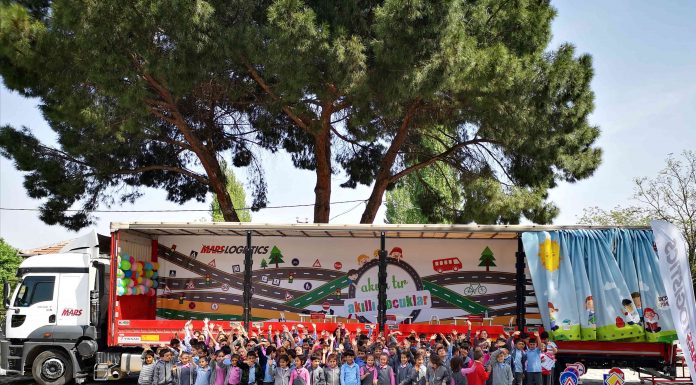 Mars Logistics’in Akıllı Tırı Bursalı Çocuklar İçin Yola Çıktı