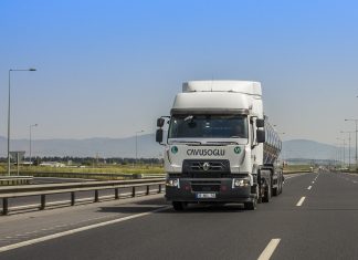 RENAULT TRUCKS D SERİSİ, YURTİÇİ NAKLİYESİNDE İDDİASINI SÜRDÜRÜYOR