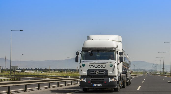 RENAULT TRUCKS D SERİSİ, YURTİÇİ NAKLİYESİNDE İDDİASINI SÜRDÜRÜYOR