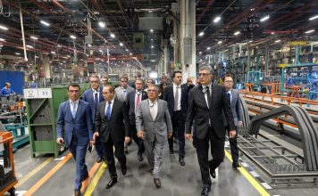 Tataristan Cumhurbaşkanı Mercedes-Benz Türk Hoşdere Otobüs Fabrikası’nı ziyaret etti