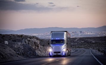 Daimler Kamyon Grubu, ileri otonom sürüşe 500 milyon avroluk yatırım ile liderlik ediyor