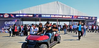 Yerli ve milli %100 elektrikli TRAGGER T-Car Teknofest’te yoğun ilgi gördü