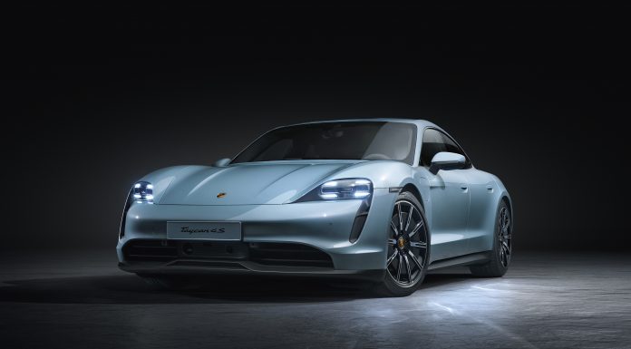Porsche’nin tamamen elektrikli spor otomobil ailesinin en yeni üyesi: Taycan 4S