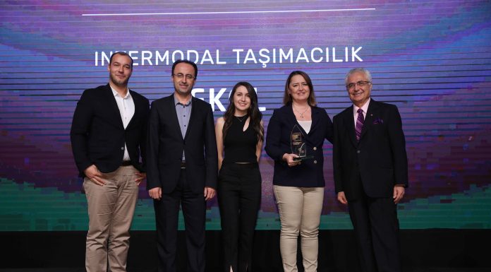 EKOL’ÜN INTERMODAL TAŞIMACILIK MODELİ SÜRDÜRÜLEBİLİRLİK ÖDÜLÜ ALDI