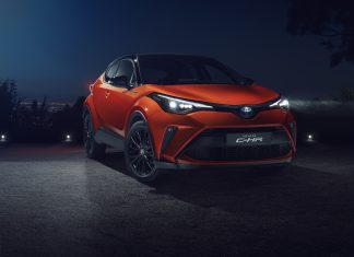 SAKARYALI TOYOTA C-HR YENİLENDİ