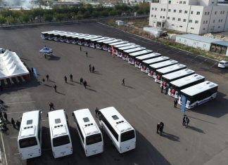 Isuzu Novociti Life Şanlıurfa yollarında