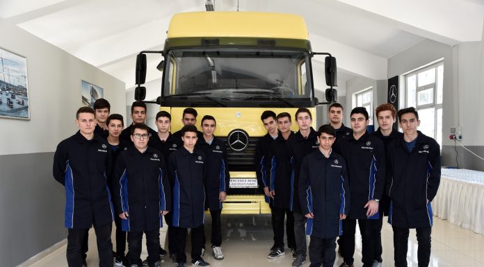 Mercedes-Benz Türk’ten Mesleki ve Teknik Anadolu Liselerine 2019 Yılında Beş Yeni Laboratuvar