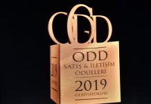 Mercedes Benz Otomotiv Ticaret ve Hizmetleri A.Ş., ODD Gladyatör 2019’da “Yılın Dijital Deneyim Uygulaması” ödülünü kazandı
