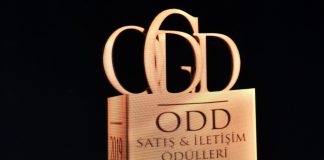 Mercedes Benz Otomotiv Ticaret ve Hizmetleri A.Ş., ODD Gladyatör 2019’da “Yılın Dijital Deneyim Uygulaması” ödülünü kazandı