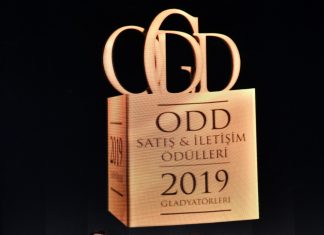 Mercedes Benz Otomotiv Ticaret ve Hizmetleri A.Ş., ODD Gladyatör 2019’da “Yılın Dijital Deneyim Uygulaması” ödülünü kazandı