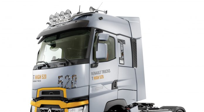 Renault Trucks, uzun yol çekici yelpazesinin 2020 modellerini sunuyor.