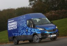 IVECO Daily, İngiltere’nin prestijli 2020 Ticari Van Sürücüleri Ödülünü kazandı