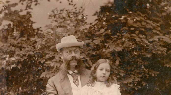 Mercedes-Benz, Babalar Gününde ismini bir günlüğüne Emil-Jellinek olarak değiştirdi