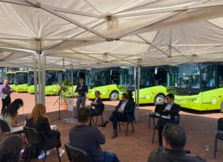 Anadolu Isuzu’dan Hint Okyanusu’ndaki Reunion Adasına 20 Araçlık Teslimat