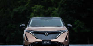 Nissan %100 elektrikli crossover Ariya’yı tanıttı