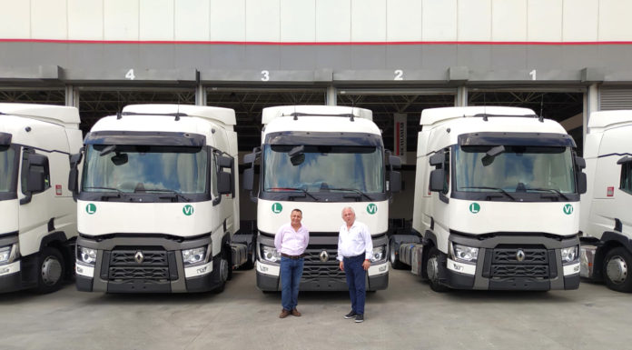 KARE KARAYOLU’NUN ARAÇ PARKINDA, YÜZDE 90’LIK RENAULT TRUCKS FARKI