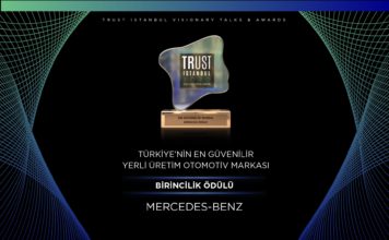 Mercedes-Benz Türk, Türkiye’nin En Güvenilir Yerli Üretim Otomotiv Markası ödülünü kazandı
