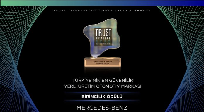 Mercedes-Benz Türk, Türkiye’nin En Güvenilir Yerli Üretim Otomotiv Markası ödülünü kazandı