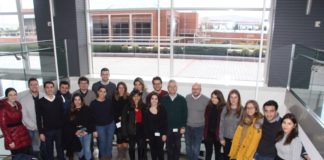 Mercedes-Benz Türk “Tersine Mentorluk Programı”nda üçüncü dönemi tamamladı