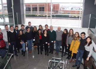 Mercedes-Benz Türk “Tersine Mentorluk Programı”nda üçüncü dönemi tamamladı