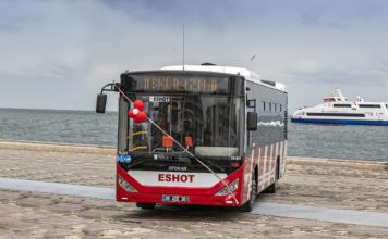 İzmirlileri taşıyacak 304 Otokar otobüsü için imzalar atıldı