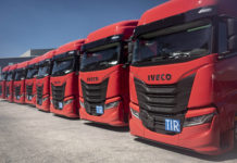 IVECO’dan Hüner’e 10 adet S-WAY çekici teslimatı